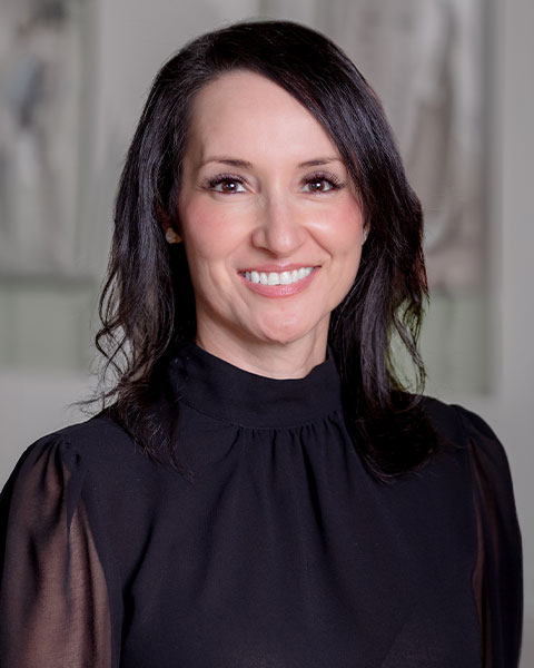 Dr. Michelle Mendoza headshot