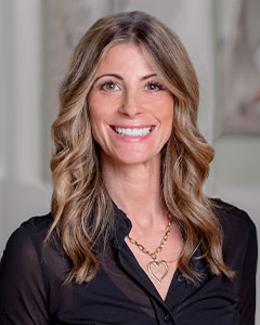 Annissa headshot